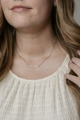 "Mama" Necklace - Femstylo