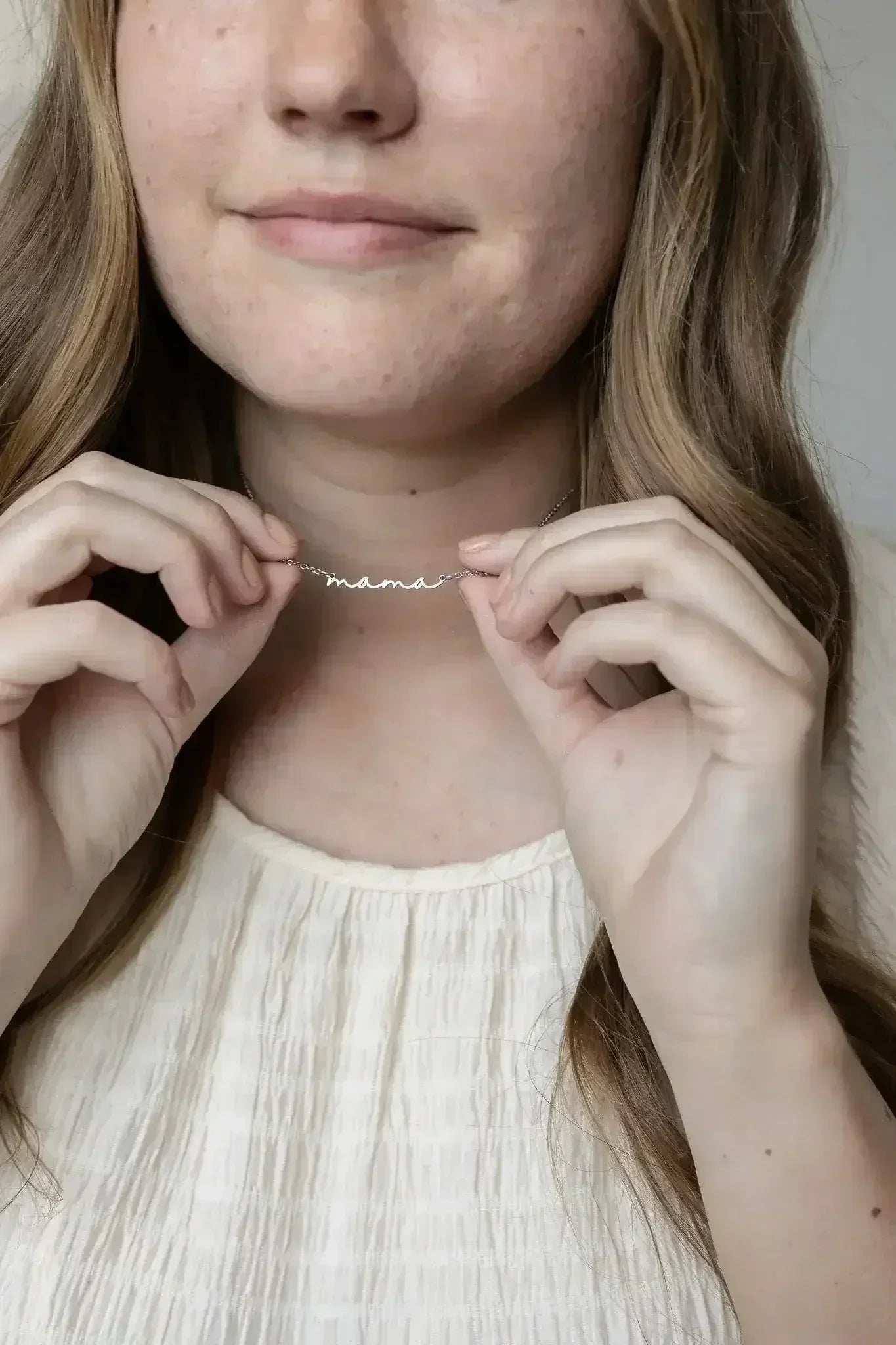 "Mama" Necklace - Femstylo