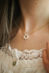 Lucy Necklace in Freshwater Pearl - Femstylo
