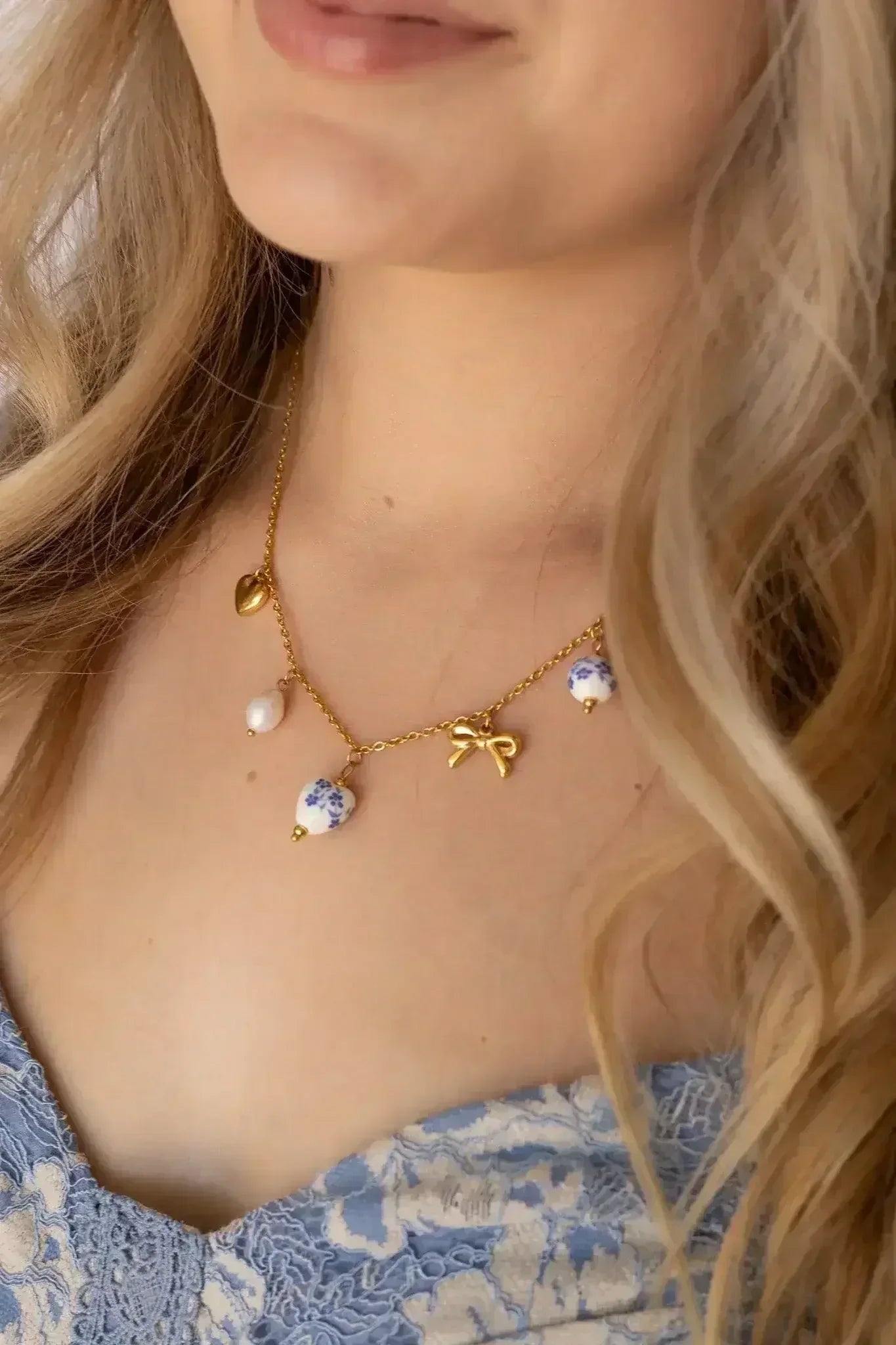 Bella Charm Necklace in Blue - Femstylo
