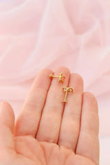 Bow Flat Back Stud - Femstylo