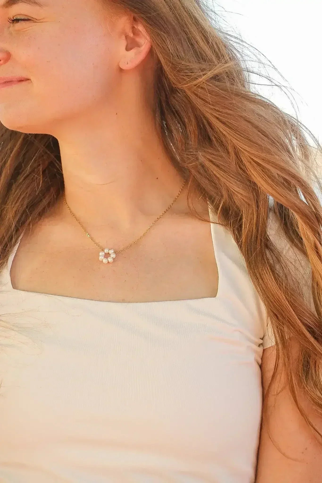 Lucy Necklace in Freshwater Pearl - Femstylo