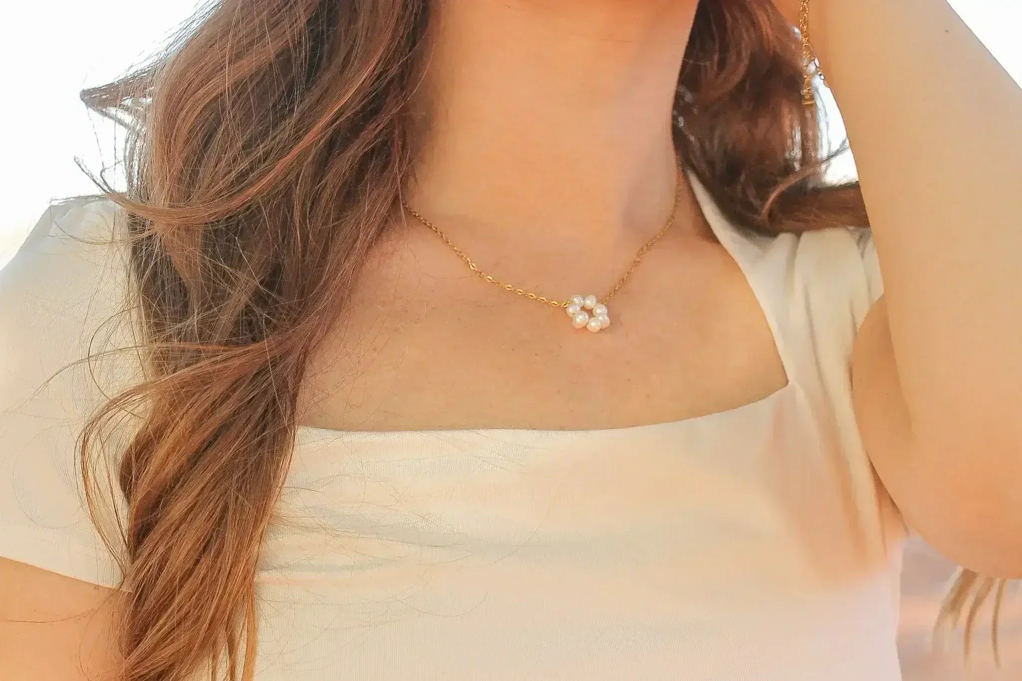 Lucy Necklace in Freshwater Pearl - Femstylo