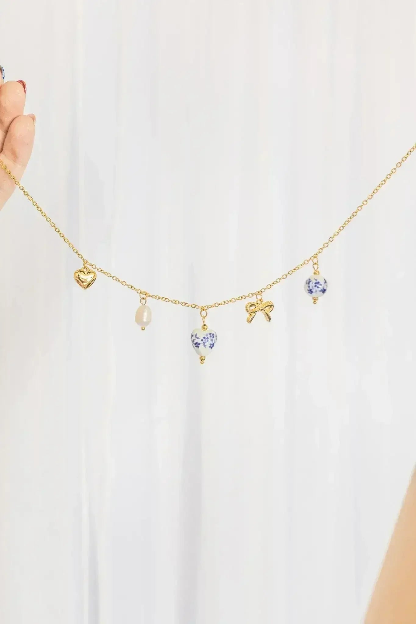 Bella Charm Necklace in Blue - Femstylo