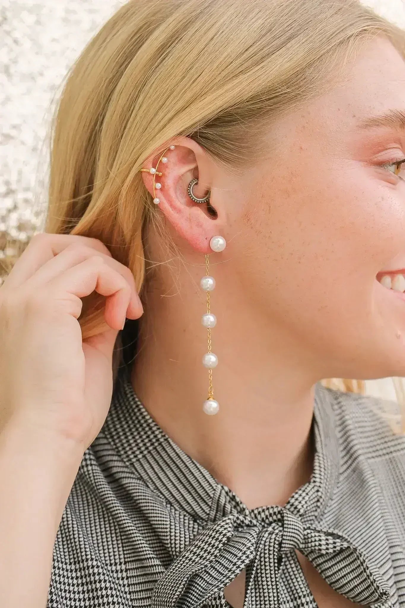 Allora Cuff in Pearl - Femstylo