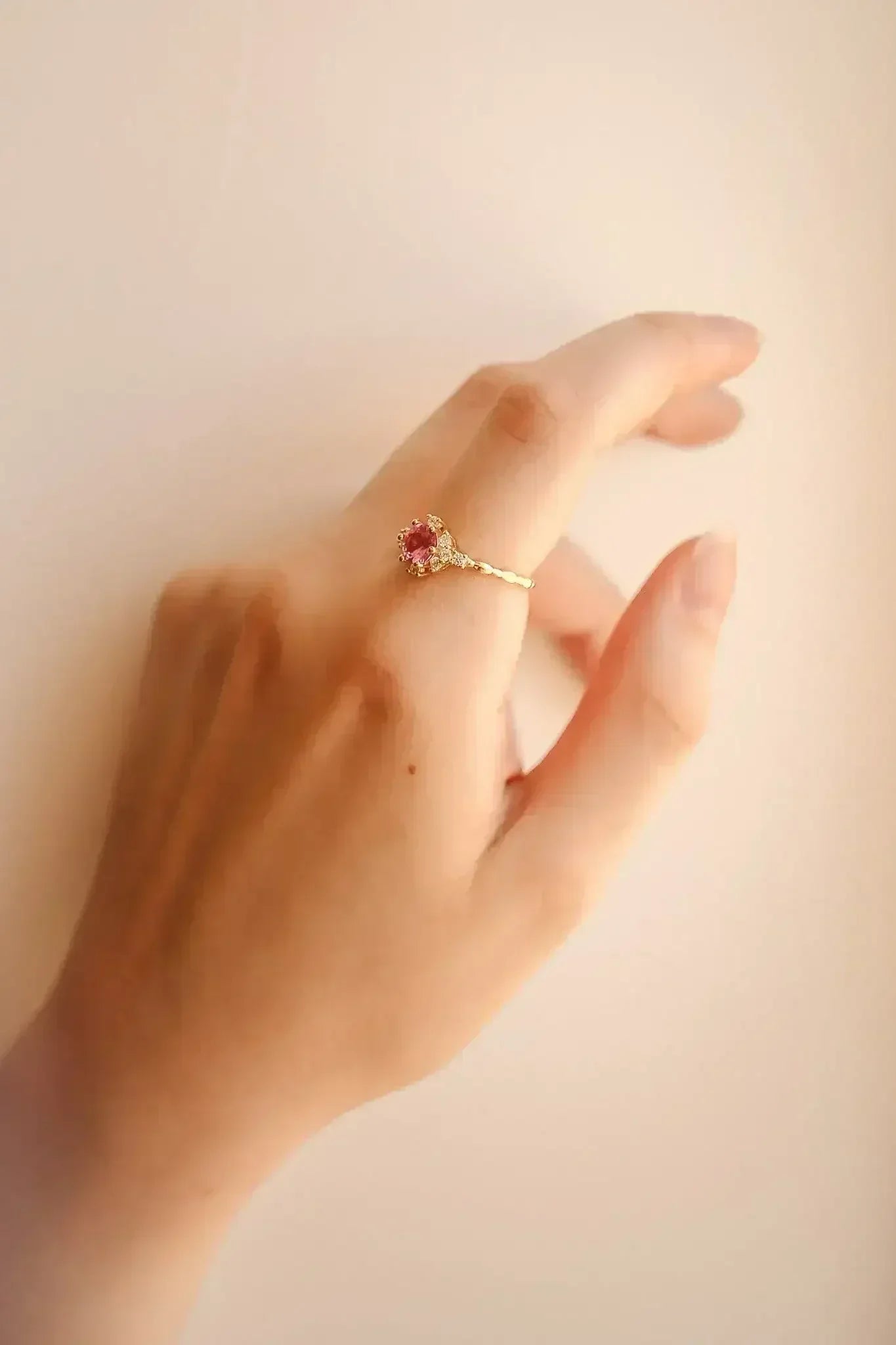 Calliope Ring in Pink Sapphire - Femstylo