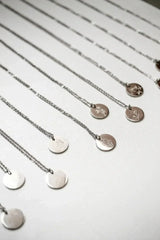 Birth Flower Necklace - Femstylo