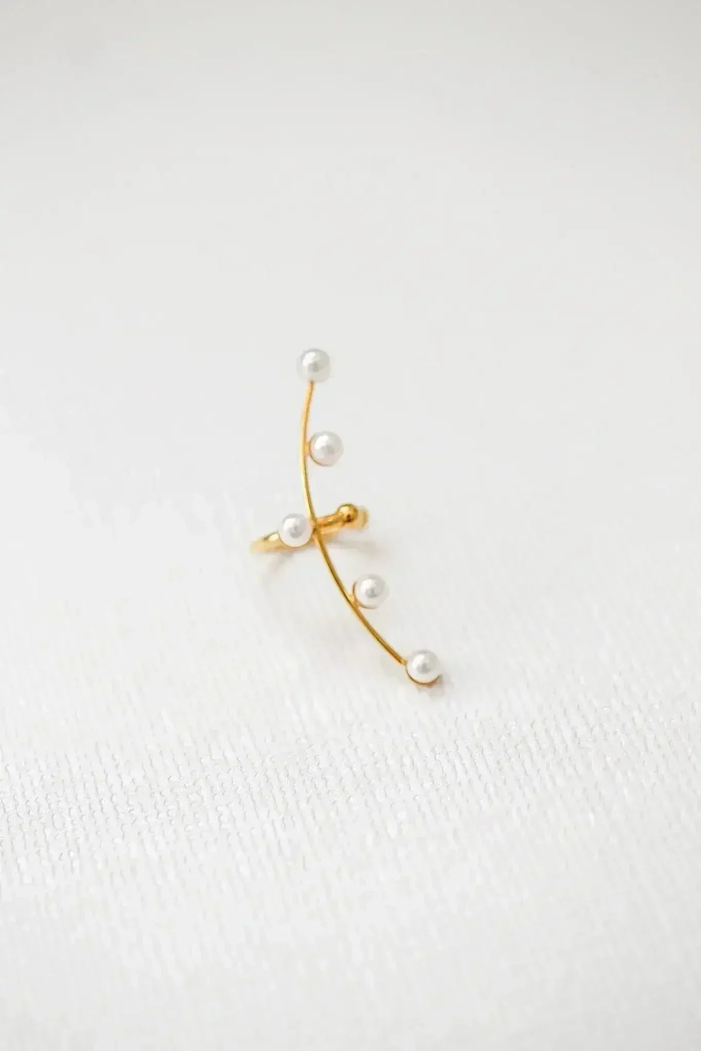 Allora Cuff in Pearl - Femstylo