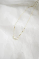 Lorelei Necklace in Dainty Pearl - Femstylo