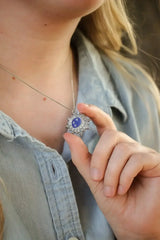 Twitches Necklace - Femstylo