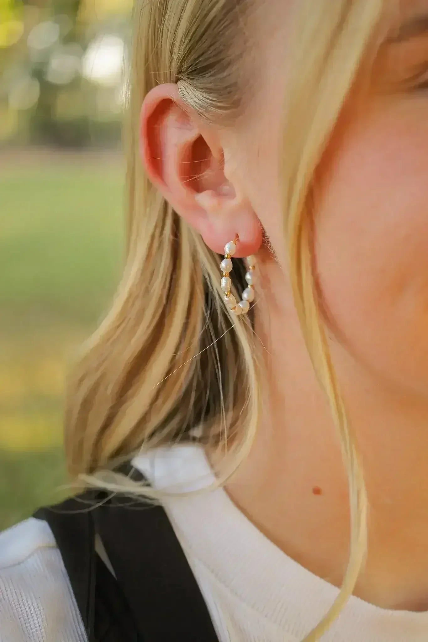 Paige Pearl Beaded Hoop - Femstylo