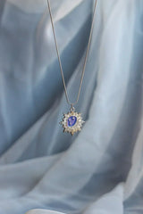 Twitches Necklace - Femstylo