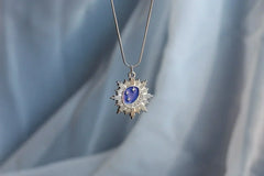 Twitches Necklace - Femstylo