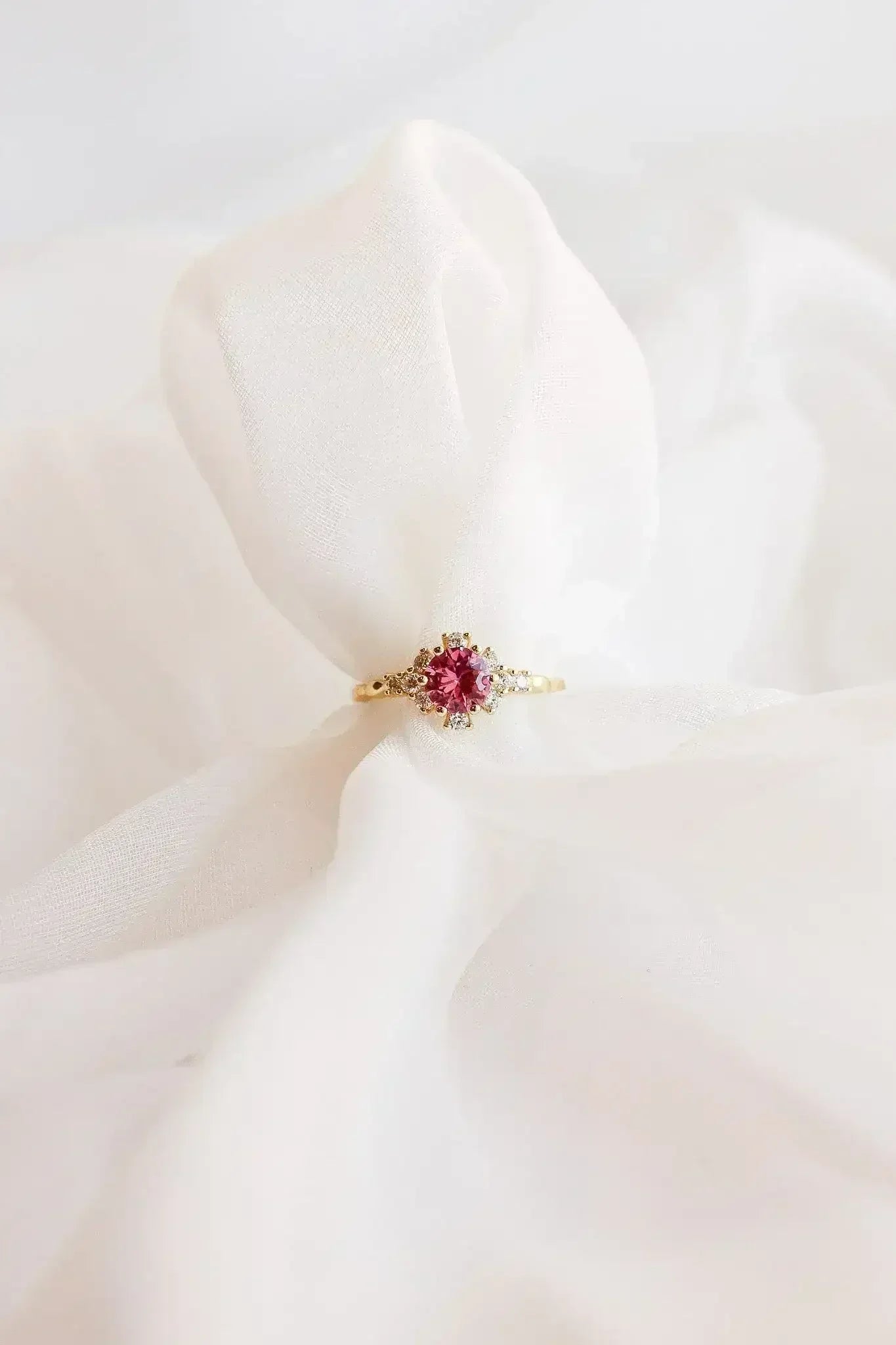 Calliope Ring in Pink Sapphire - Femstylo