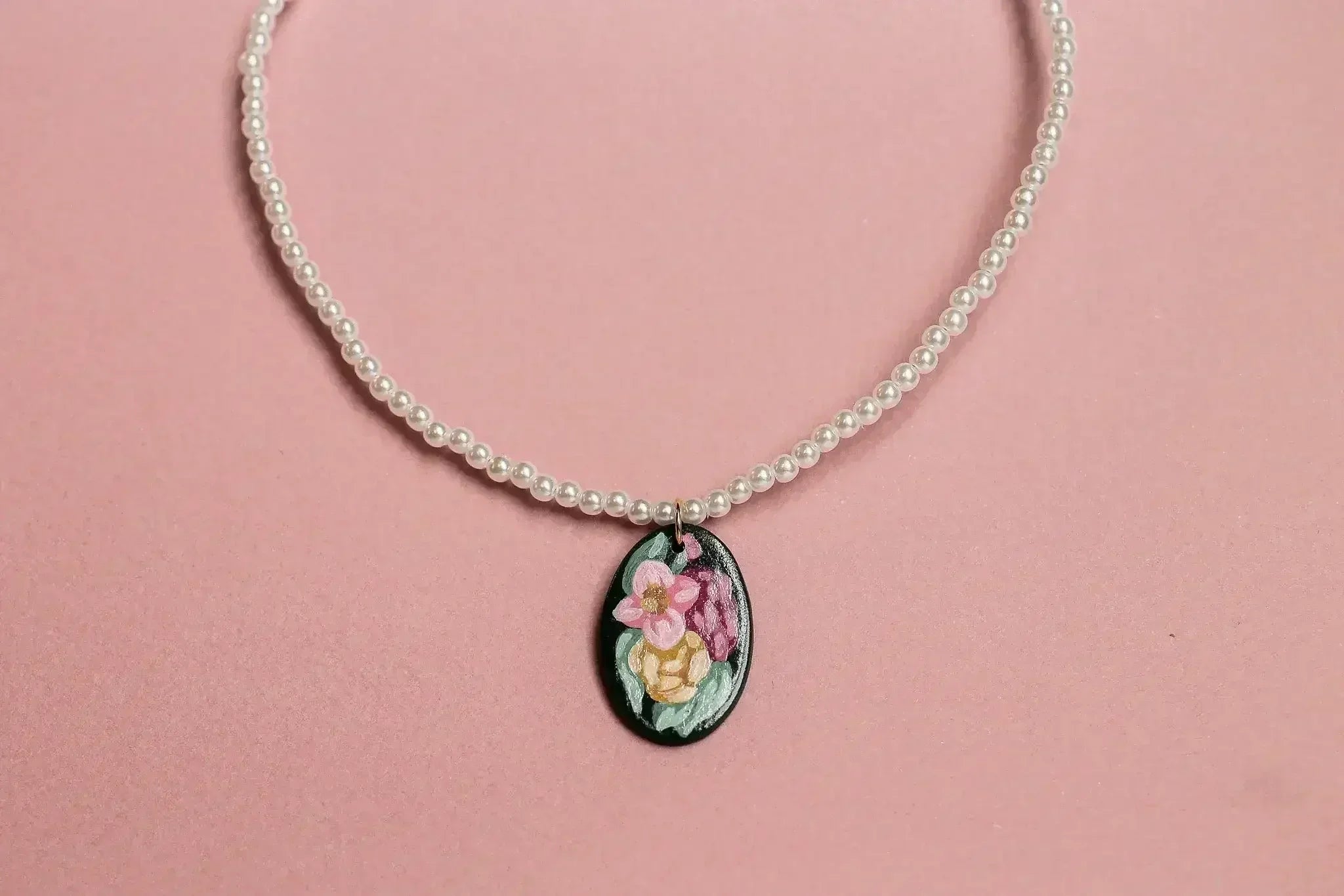 Isabella Necklace in Evergreen - Femstylo