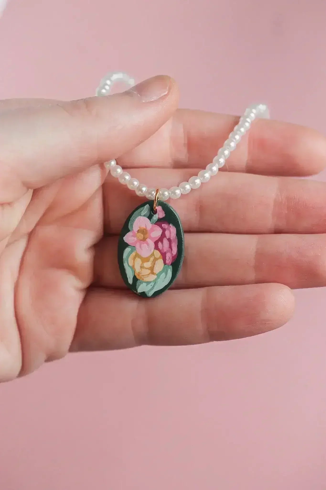 Isabella Necklace in Evergreen - Femstylo