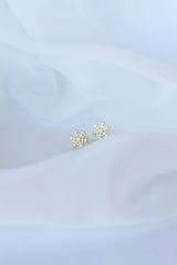 Snowflake Stud - Femstylo