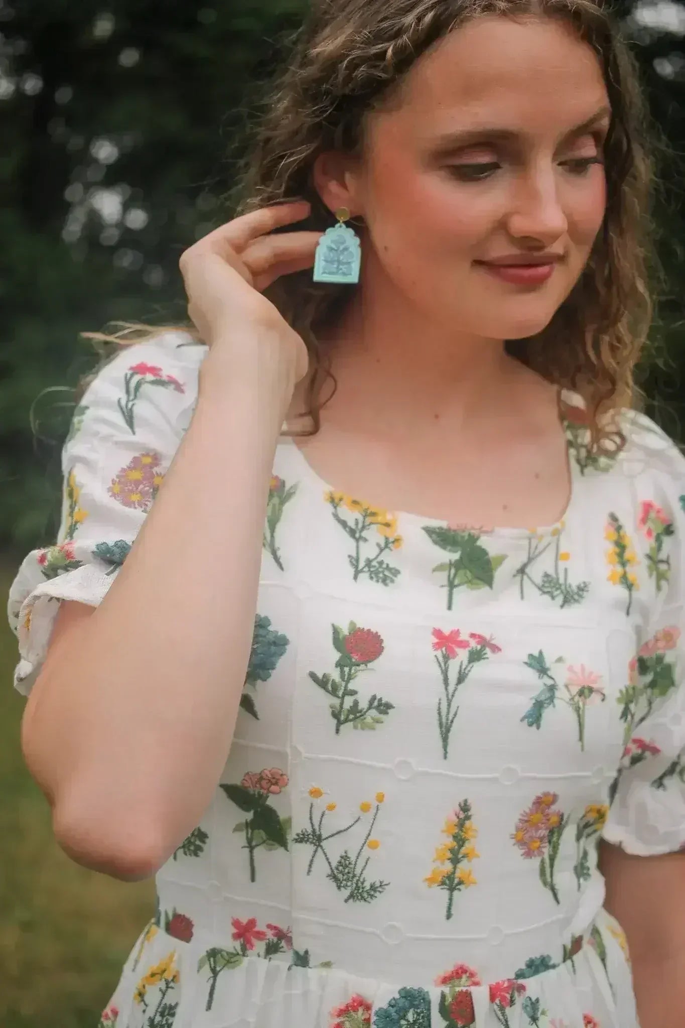 Elizabeth Dangle in Mint - Femstylo