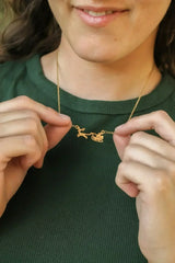 Santa's Sleigh Necklace - Femstylo