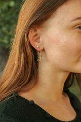 Prancer Huggie Hoop - Femstylo