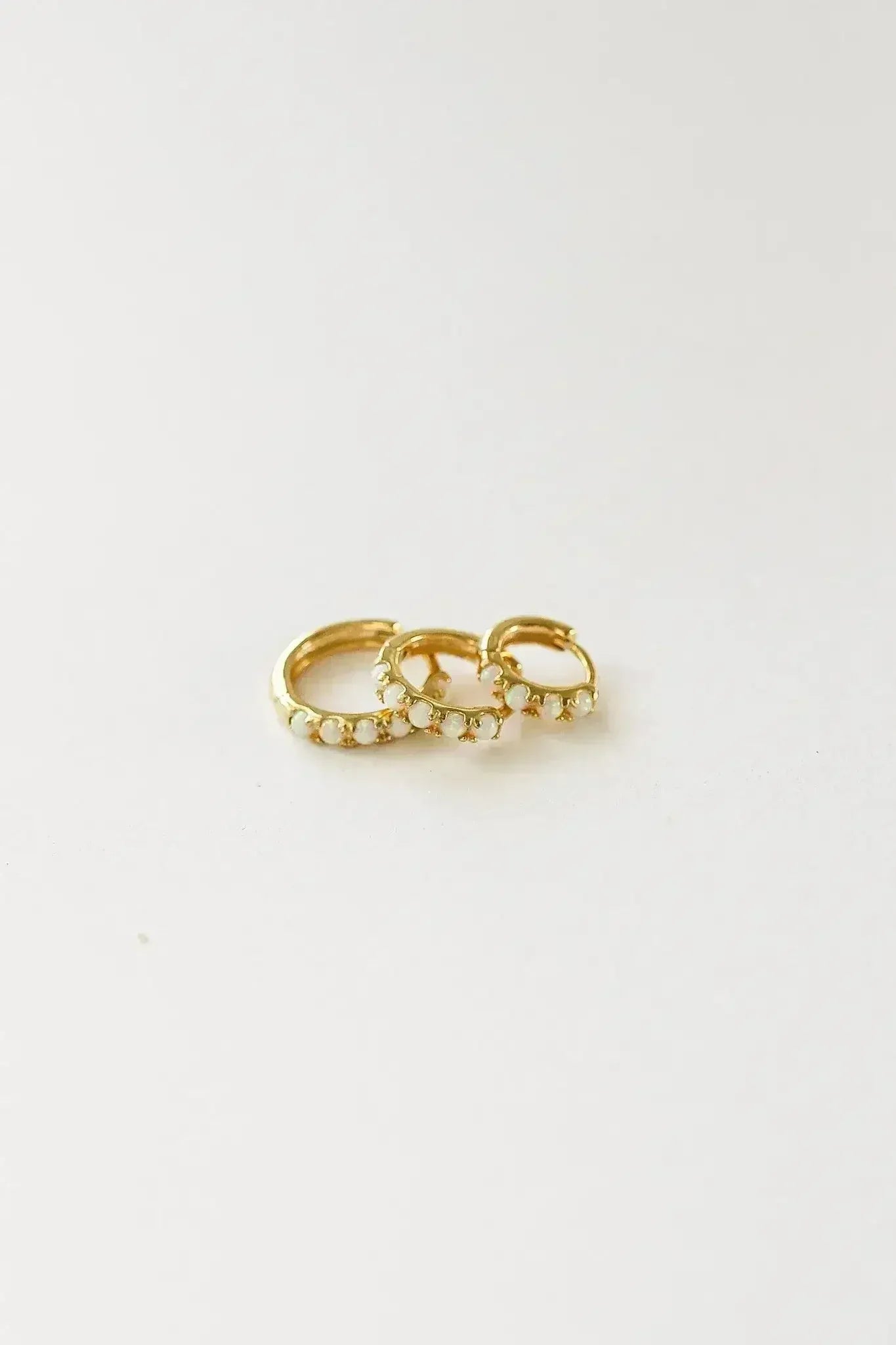 Micro Opal Hoop - Femstylo