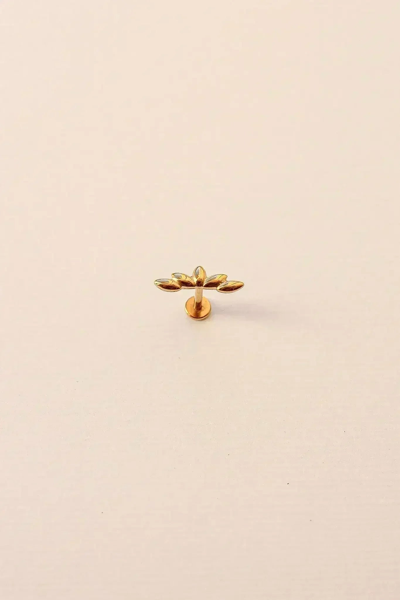 Camilla Flat Back Stud - Femstylo