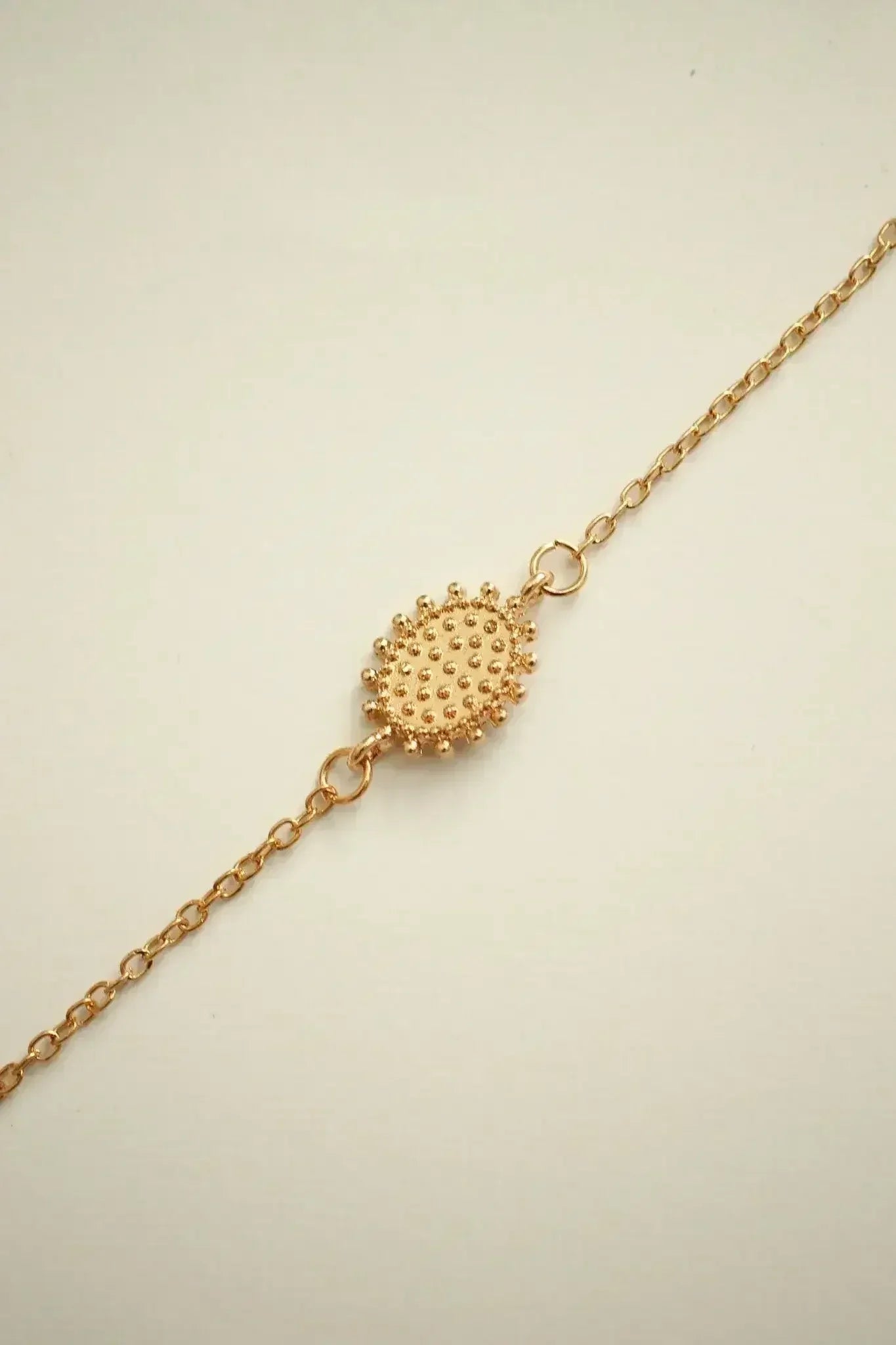 Scottie Bracelet in Gold - Femstylo