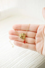 Rosa Necklace in Gold - Femstylo