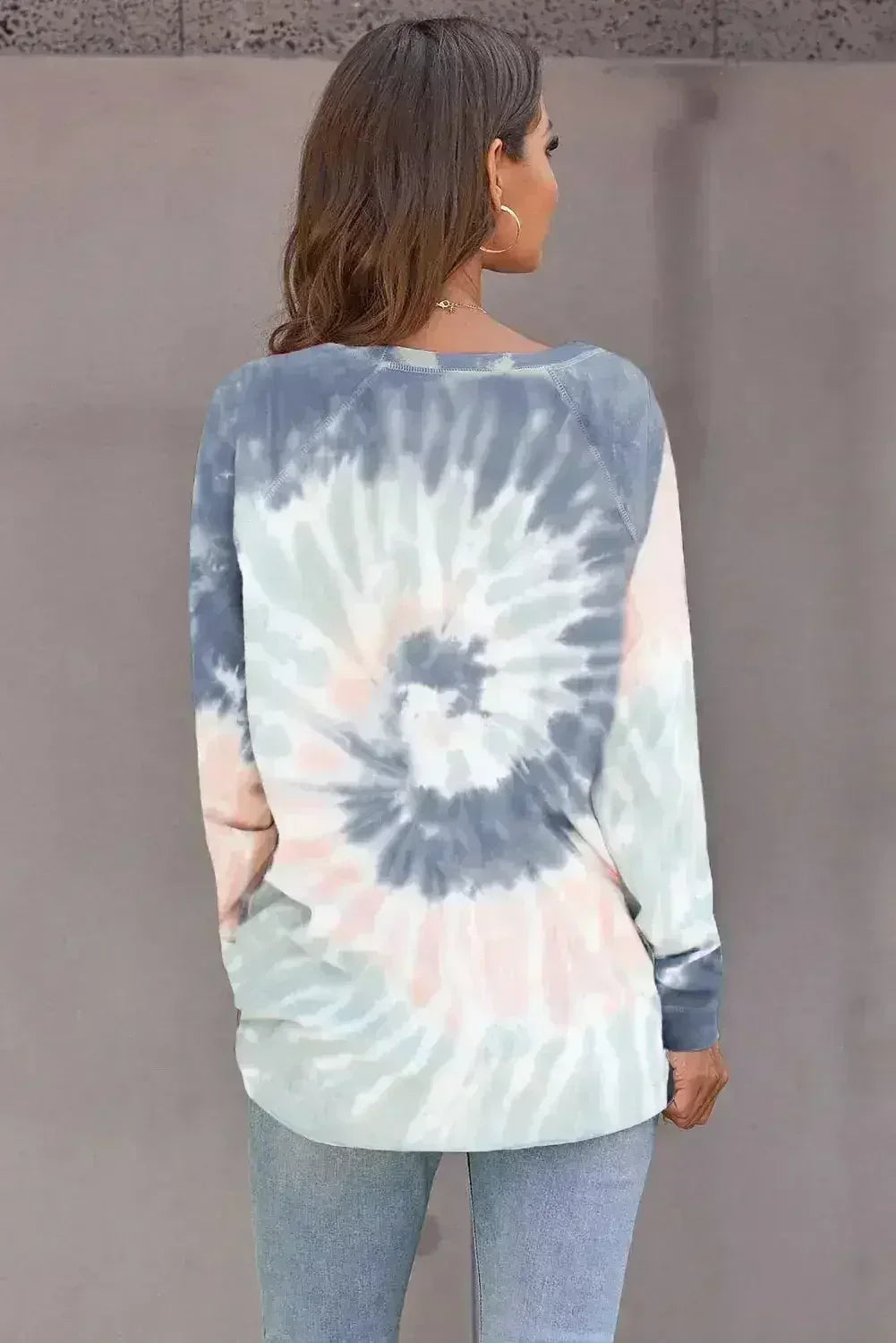 Multicolor Ombre Tie Dye Loose Casual Sweatshirt - Femstylo