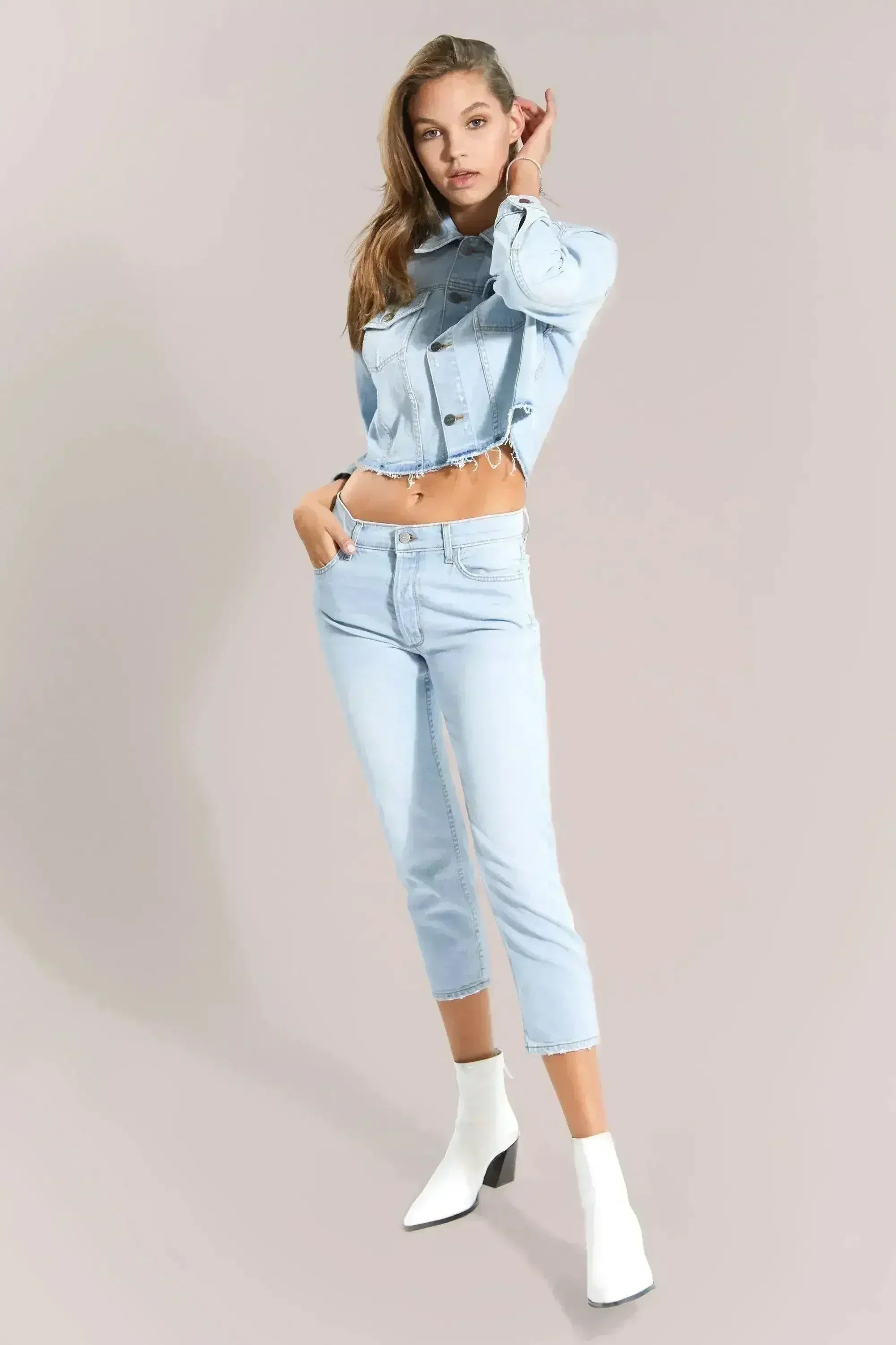 Valerie Straight In When I Was Fifteen - Femstylo