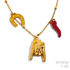 Classic Hot Selling Bull Horn Sacred Heart Detachable Pendant Necklace for Women's Horseshoe Rock Gesture Splicing Necklace