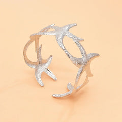 New Fashion Golden Alloy 2 Starfish Arm Bracelet for Women Summer Beach \Dance Party Cuff Bracelets Jewlery Accessories Gifts