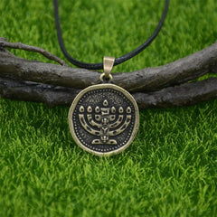 Nostalgia Judaica Menorah Pendant Jewish Jewelry Necklace For Mens Womens Hebrew Israel Faith Lamp Hanukkah Gifts Dropshipping