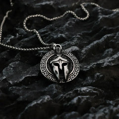 European and American Vintage Spartan Viking Mask Warrior Men's Titanium Steel Necklace Fashion Trend Helmet Handmade Pendant