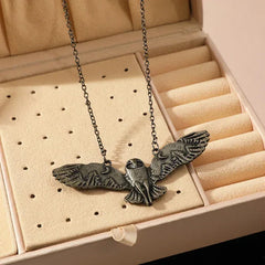 1pcs Vintage Necklace For Men And Women Creative Owl Pendant Wings Flying Holiday Jewelry