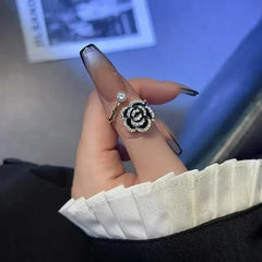 Black Rose Shaped Metal Opening Rings for Woman Girls Fashion Luxury Zircon Adjustable Index Finger Rings Jewelry Party