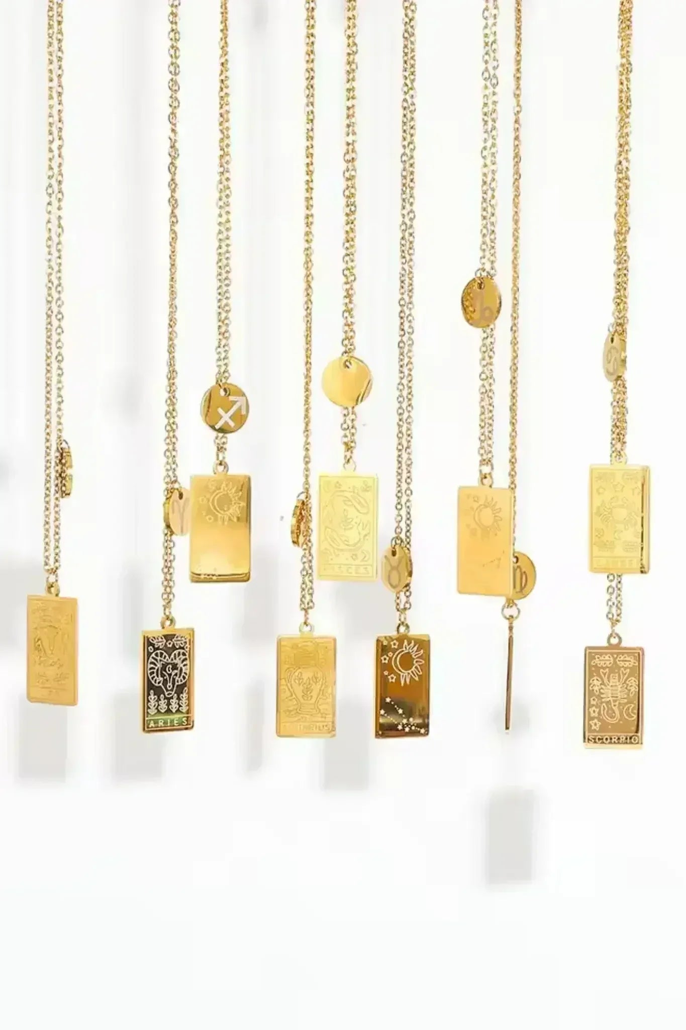 Zodiac Pendant Necklace - Femstylo