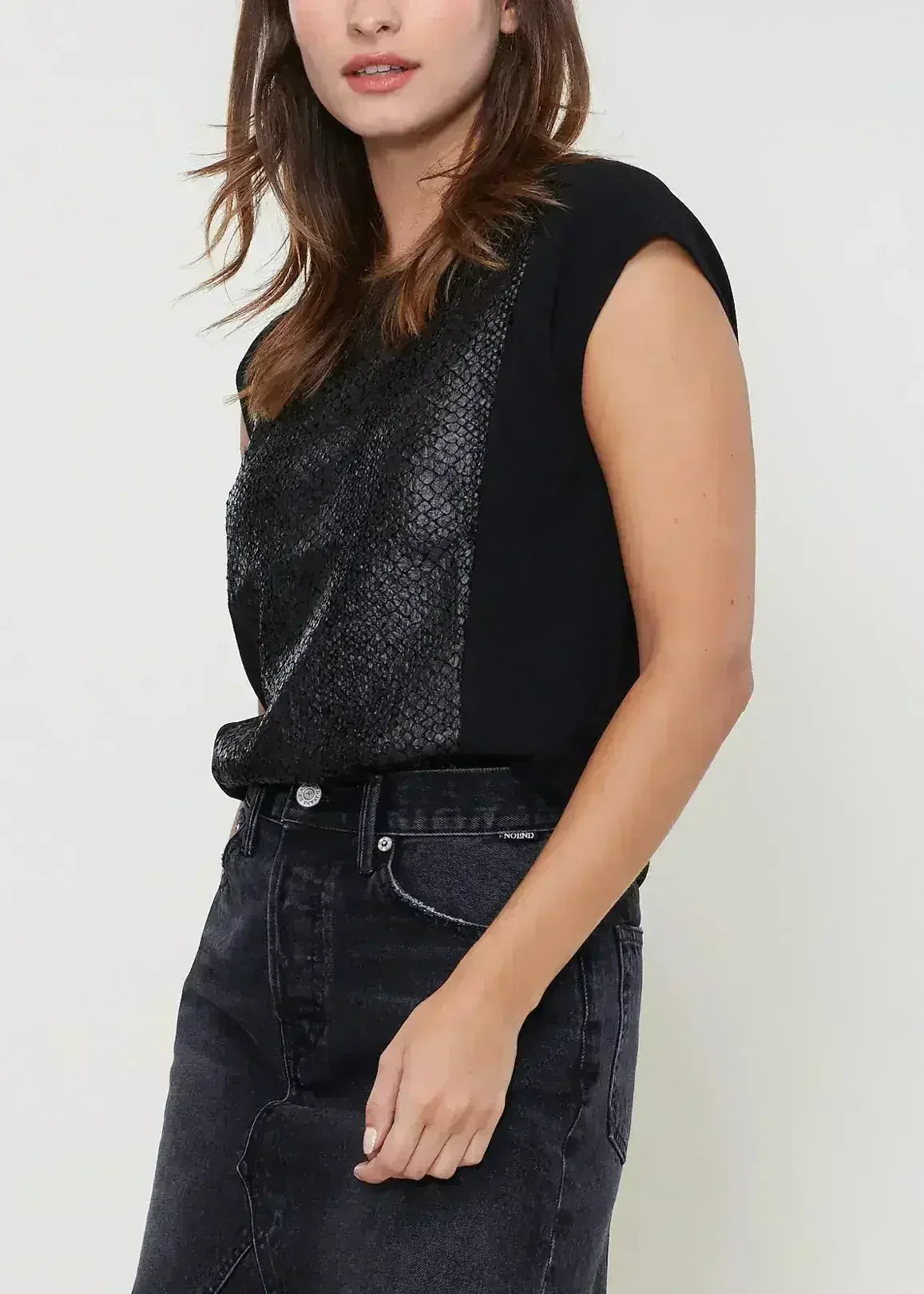 Ro & De Women's Snake Skin Print Cap Sleeve Top - Femstylo