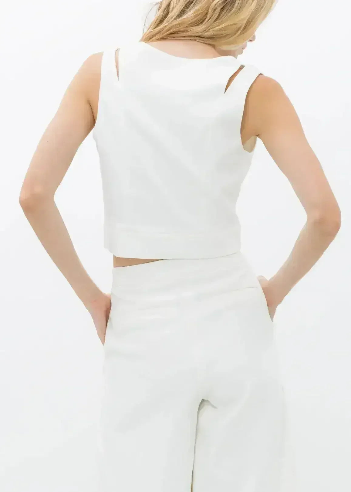 White V-Neck Sleeveless Crop Top - Keyhole & Zipper Detail - Femstylo