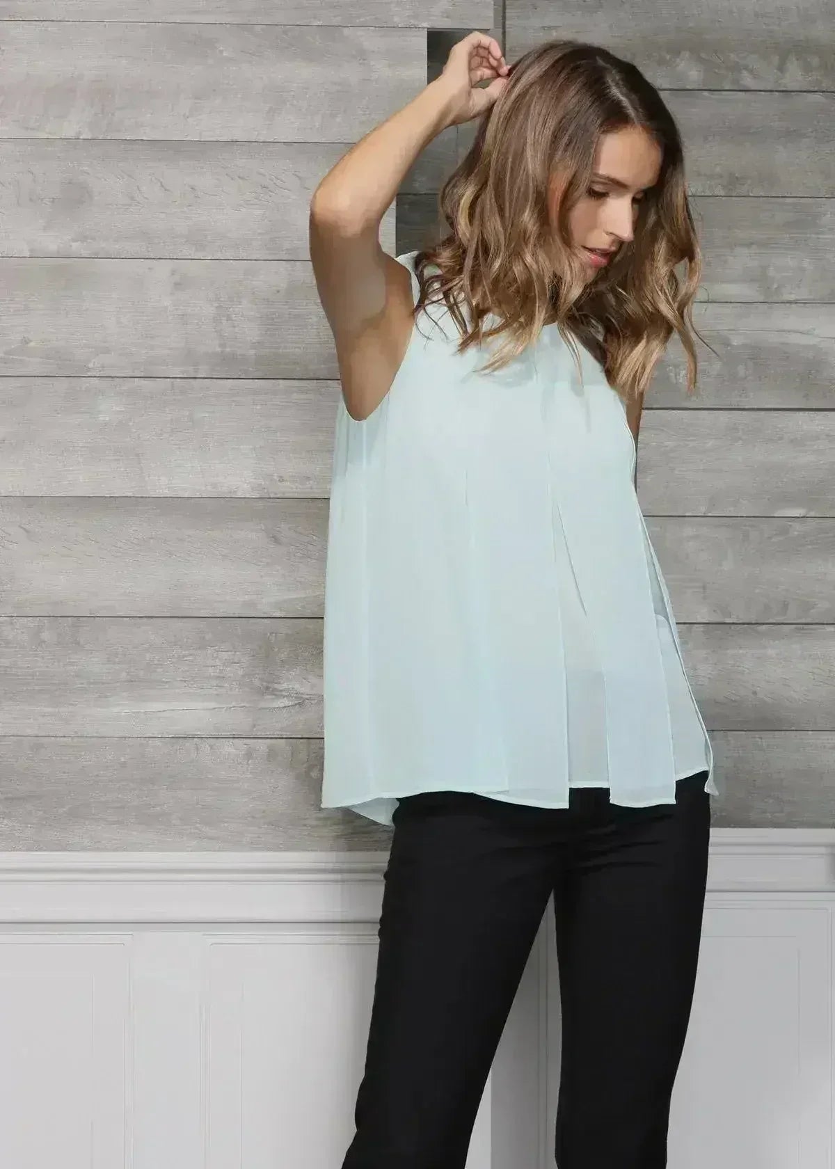 Women's Sleeveless Slit Round Neck Blouse | Femstylo - Femstylo