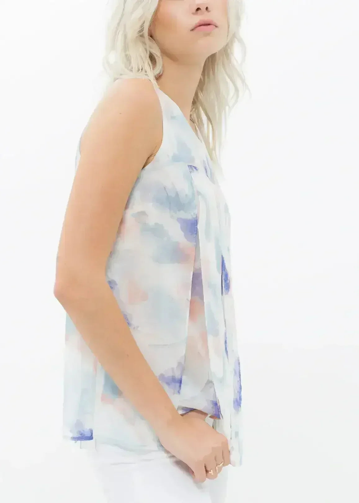 Women's Sleeveless Slit Blouse In Water Color | Femstylo - Femstylo