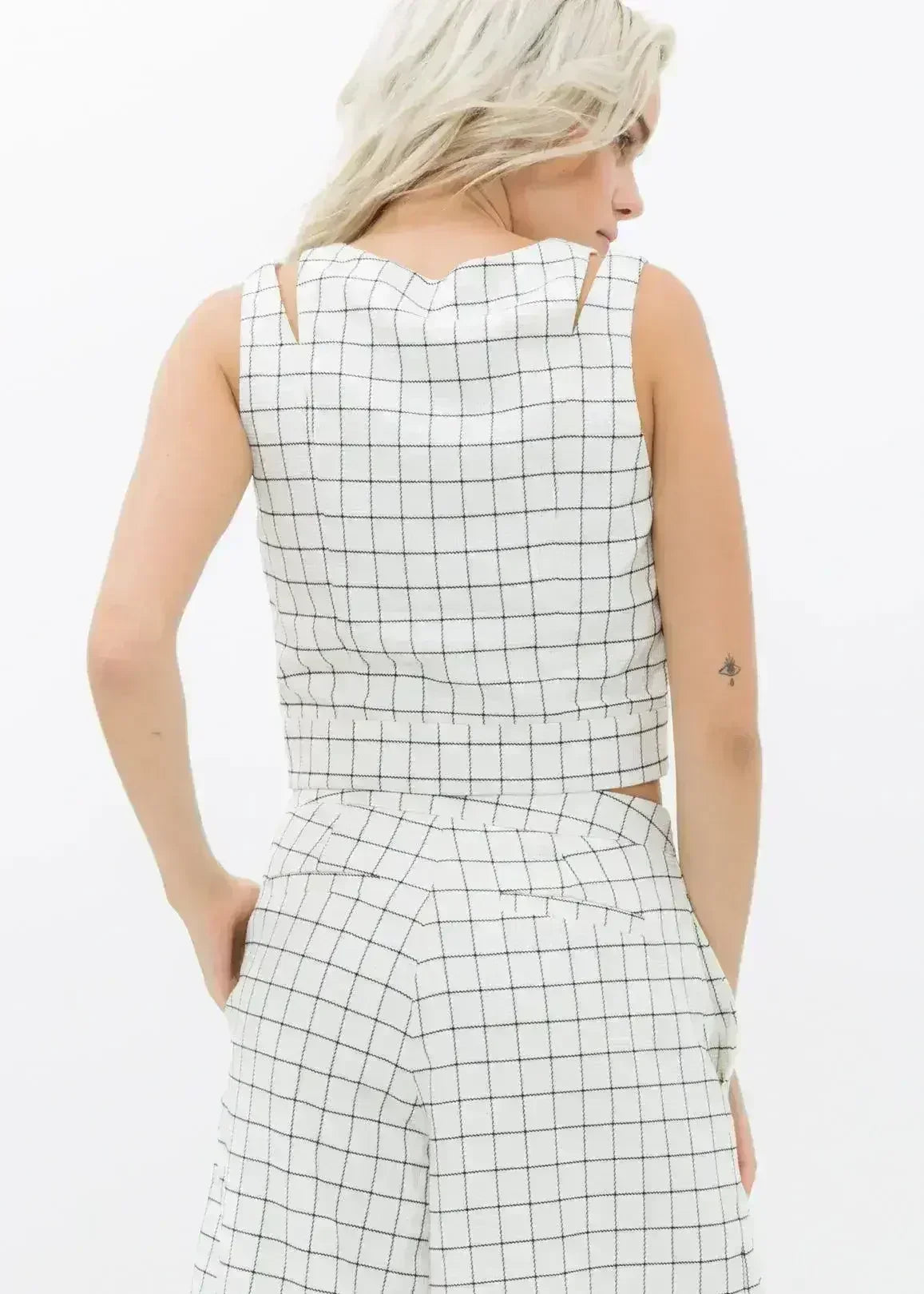 Women's Sleeveless Slit Blouse In Jaquard | Femstylo - Femstylo