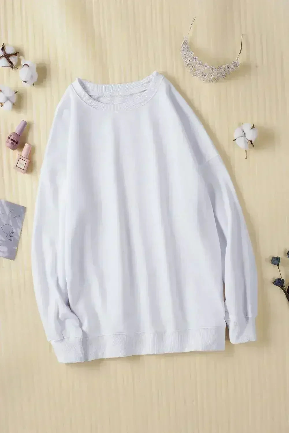 White Oversized Sweatshirt - Femstylo