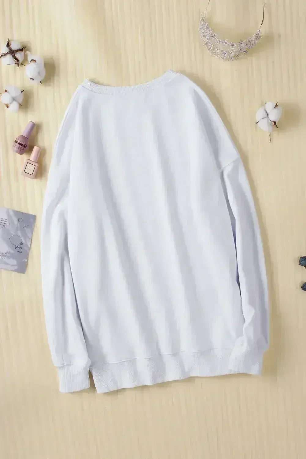 White Oversized Sweatshirt - Femstylo