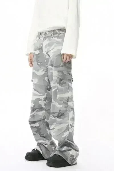 Camouflage Cargo Jeans with Pockets - Femstylo