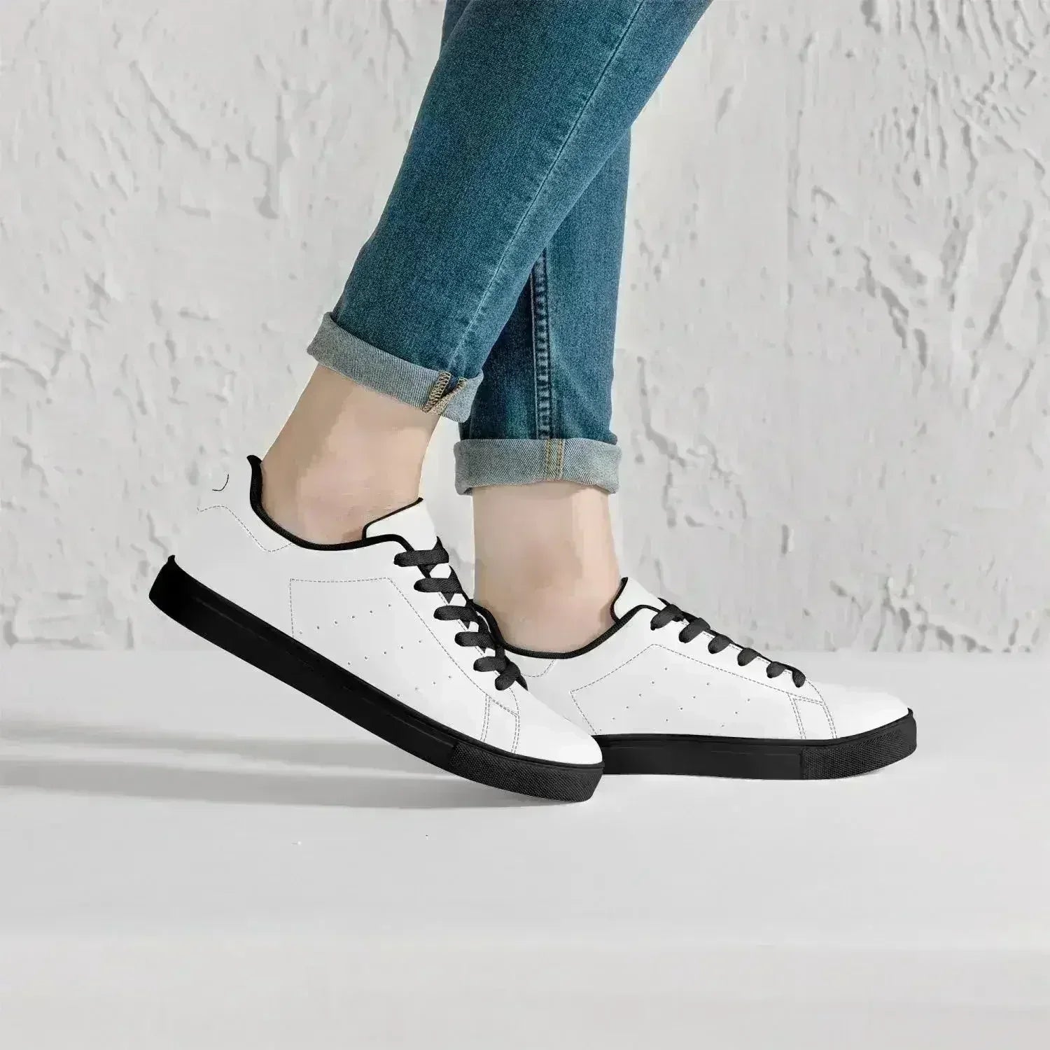 Jacki Easlick Lux Egg Low-Top Leather Sneakers - Femstylo