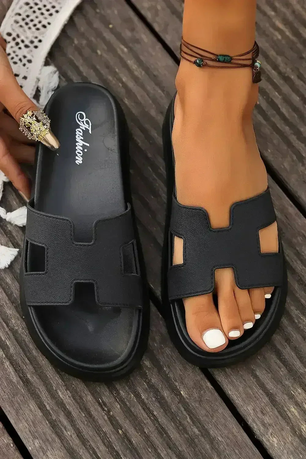 Black Cut Out Band Open Toe Platform Slides Shoes - Femstylo