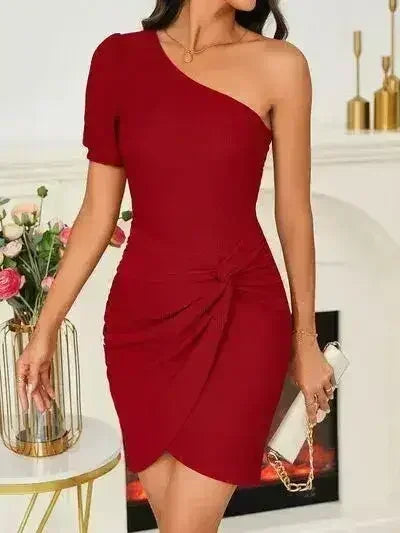 Twisted Single Shoulder Short Sleeve Dress - Femstylo