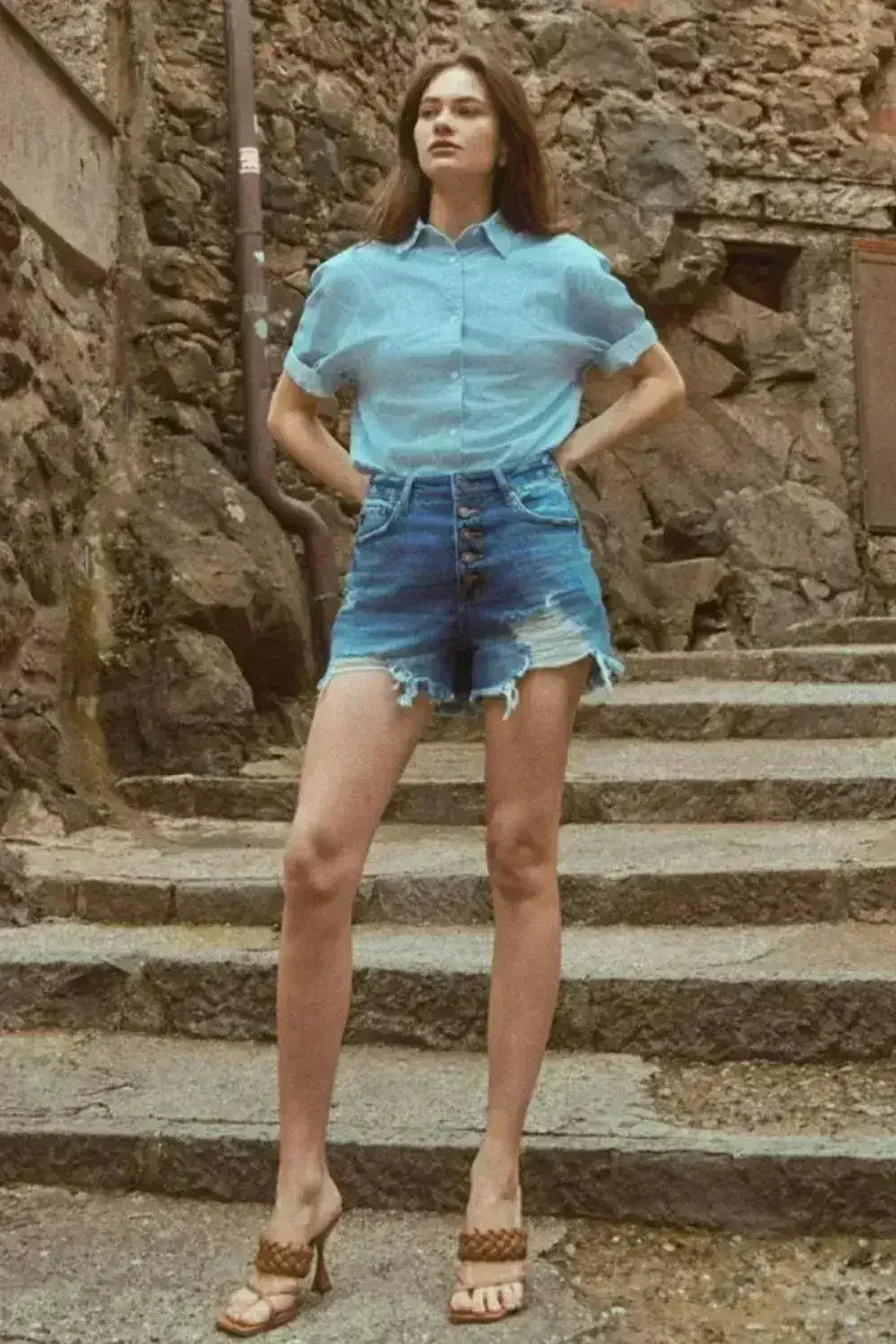 Kancan Distressed Button-Fly High Waist Denim Shorts - Femstylo