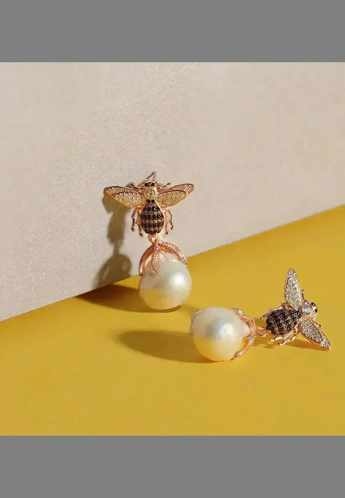 Baroque Pearl Honey Bee Drop Earrings Gold - Femstylo